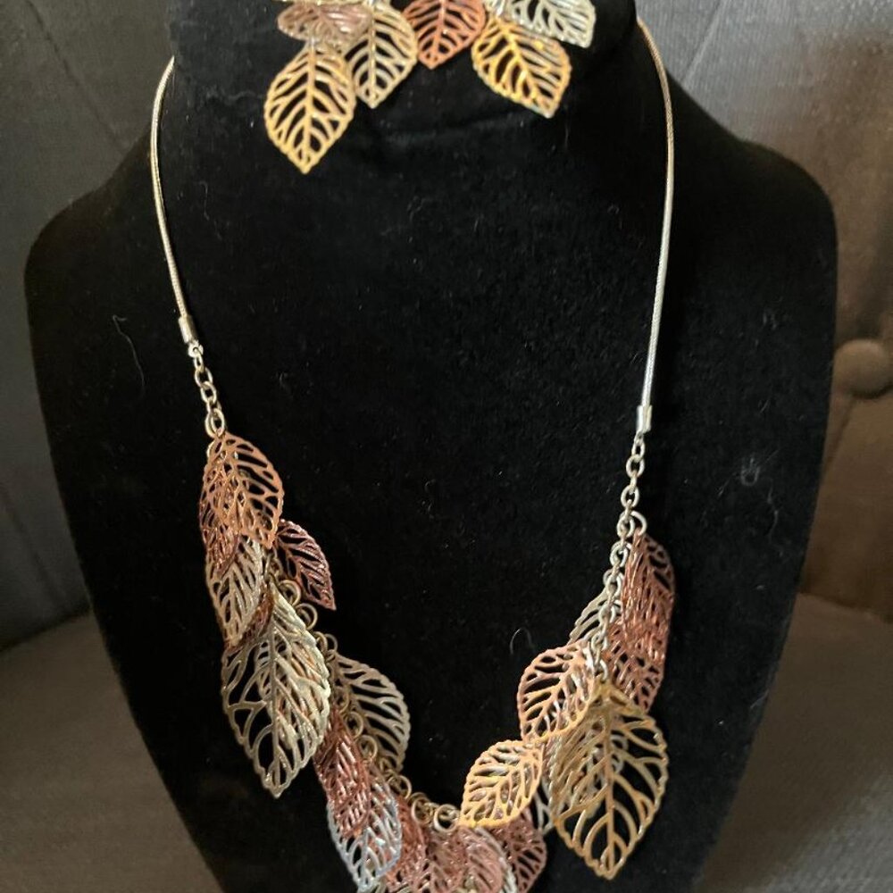 Multicolored Filigree Leaf Necklace and Earrings